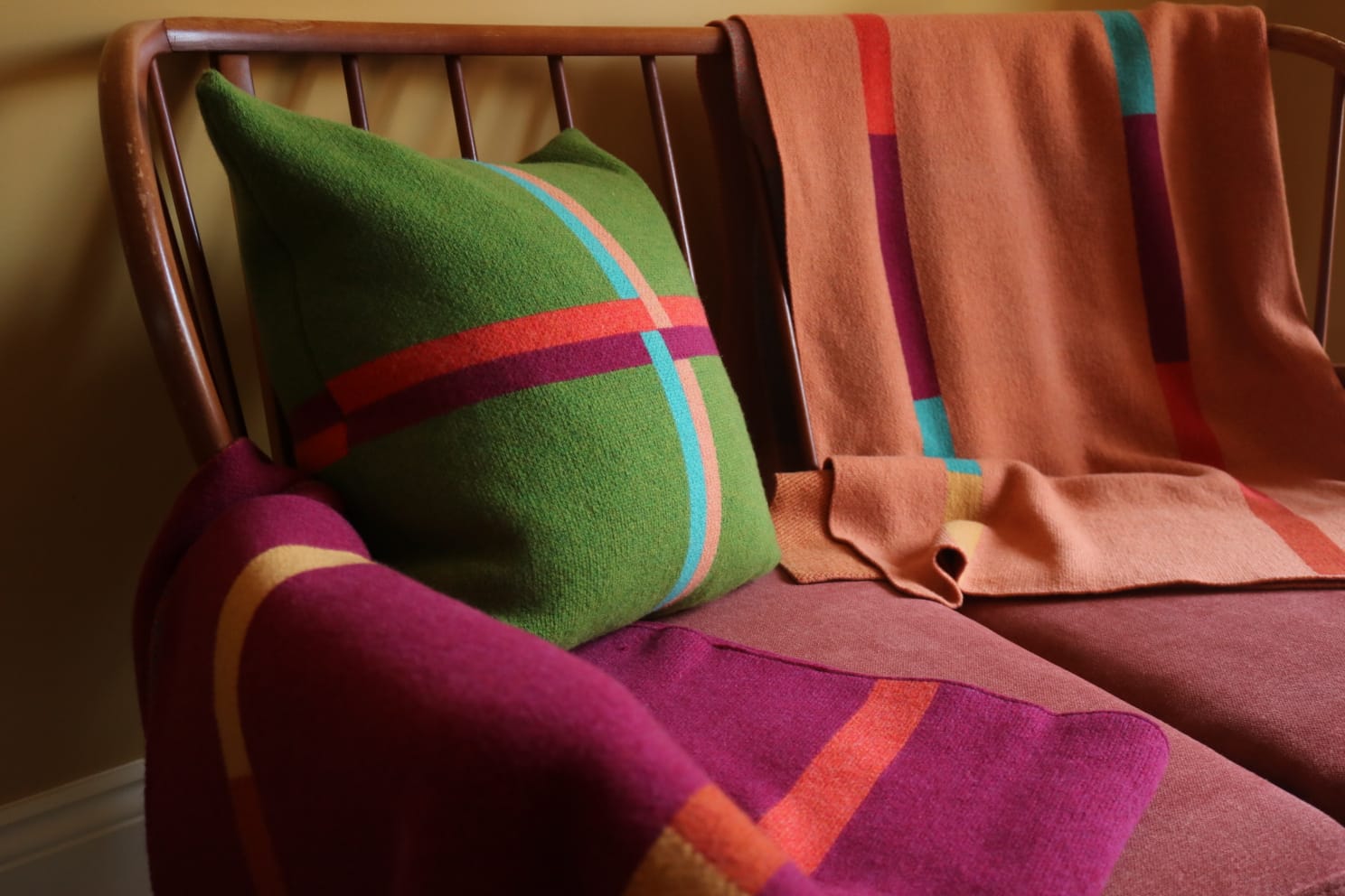 Eleri Blanket in Dogrose